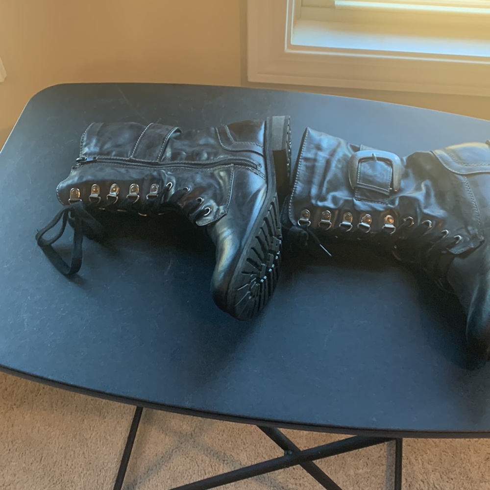 Black booties - Picture 4 of 8